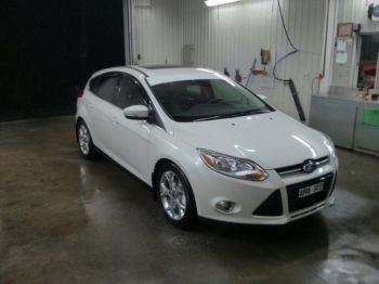 FORD FOCUS 2012 Impeccable-thumb
