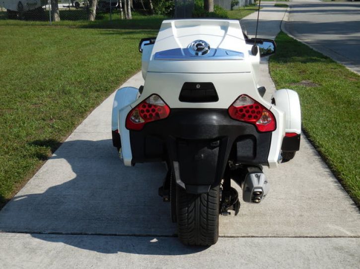 Motos 3 roues Can Am Spyder 1000 RT limited se5-2