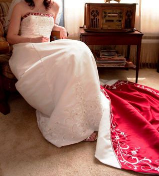 Robe de mariée avec traîne-thumb